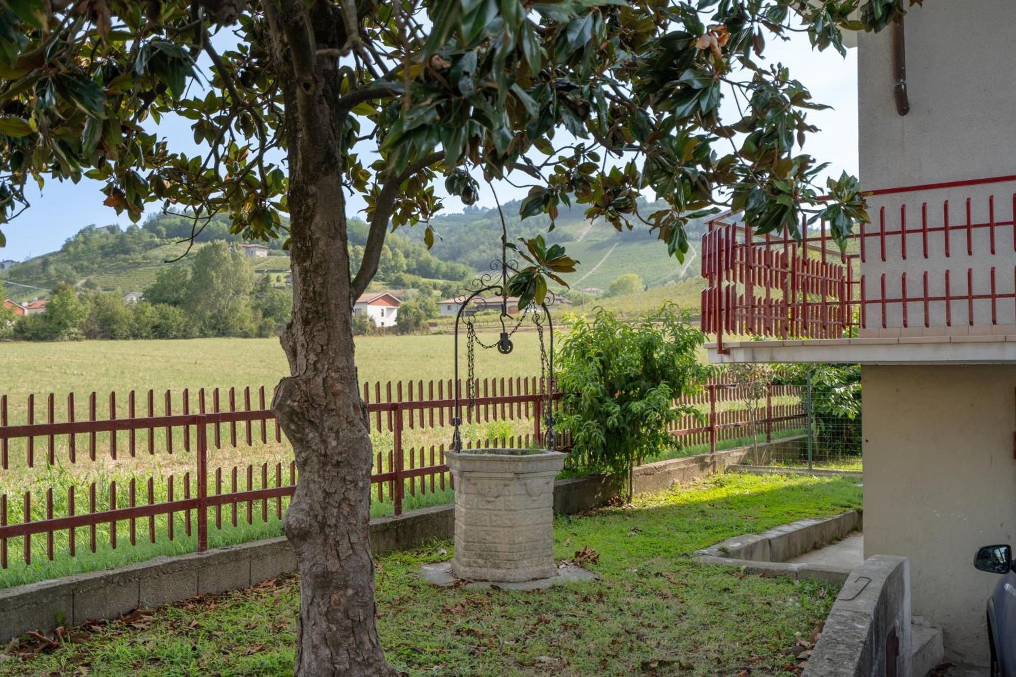 דירות אלבה Private Parking, With Hill View מראה חיצוני תמונה